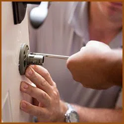 Interstate Locksmith Shop East Hartford, CT 860-973-2429 - 3-cheap-locksmith